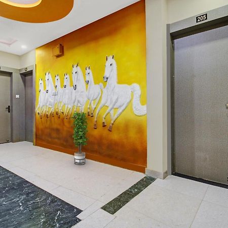 Super Collection O The Wishtler Hotell Bhopal Exteriör bild