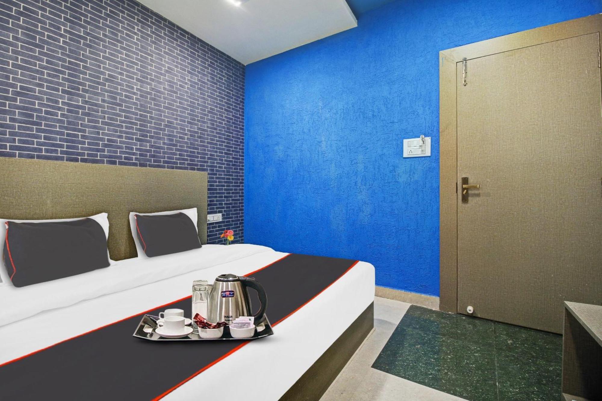 Super Collection O The Wishtler Hotell Bhopal Exteriör bild